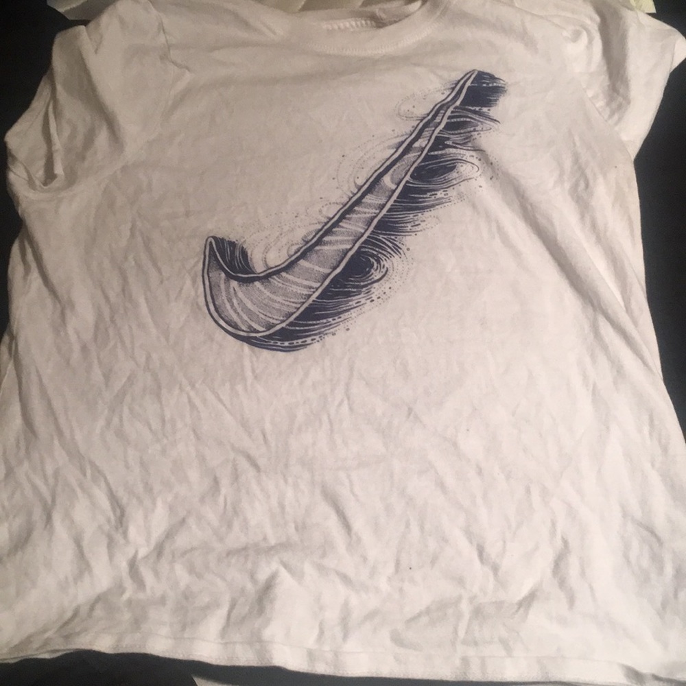 Nike Shirt (Juniors-XL) (Women-M)